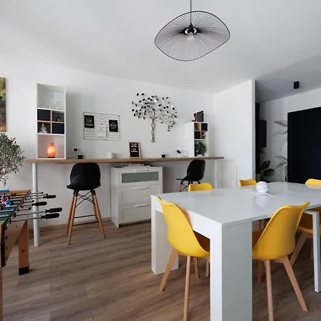 Cosy Et Lumineux Refait A Neuf - Sainte-foy Les Lyon *